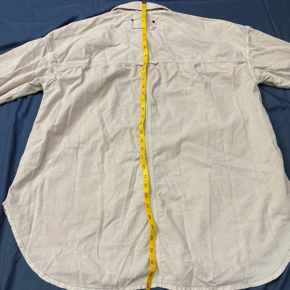 The Free People Shirt Top Womens Large Beige Button Up Classic Oversized - Picture 10 of 11
